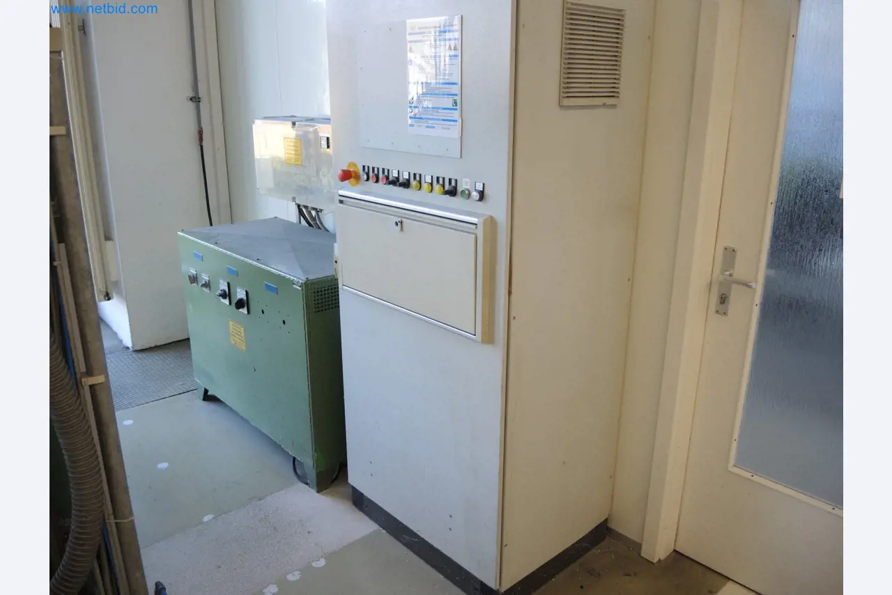 Machines for the production of insulation materials, EPS foam parts / particle foam components-3