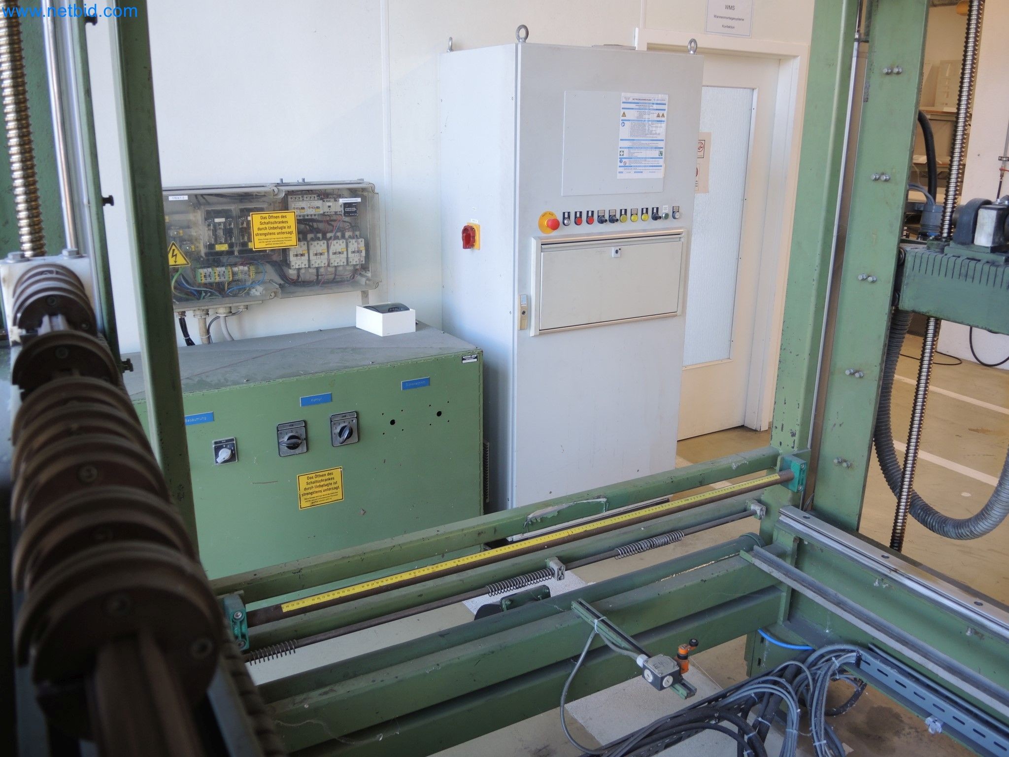 Machines for the production of insulation materials, EPS foam parts / particle foam components-4