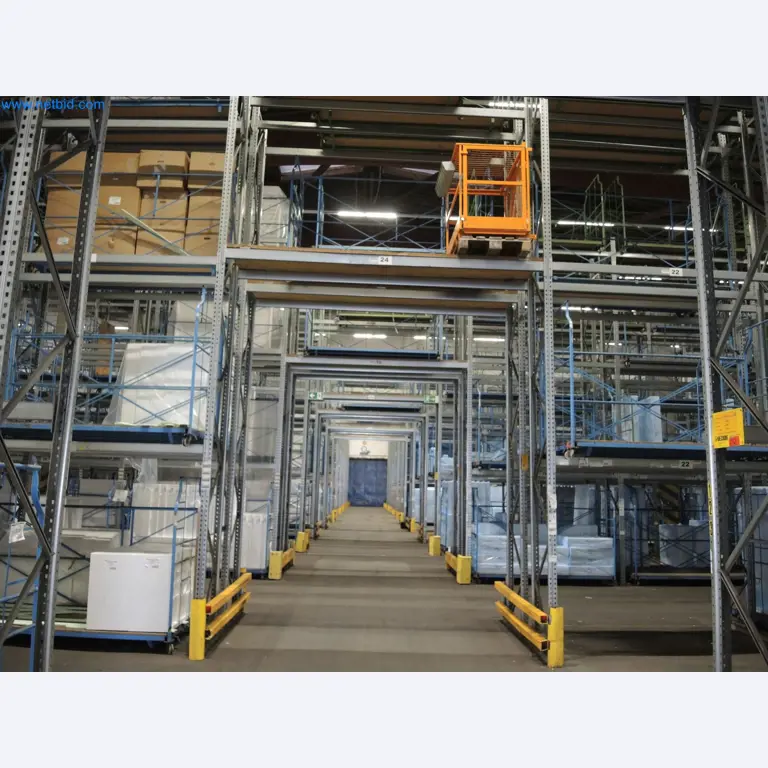 Machines for the production of insulation materials, EPS foam parts / particle foam components-1