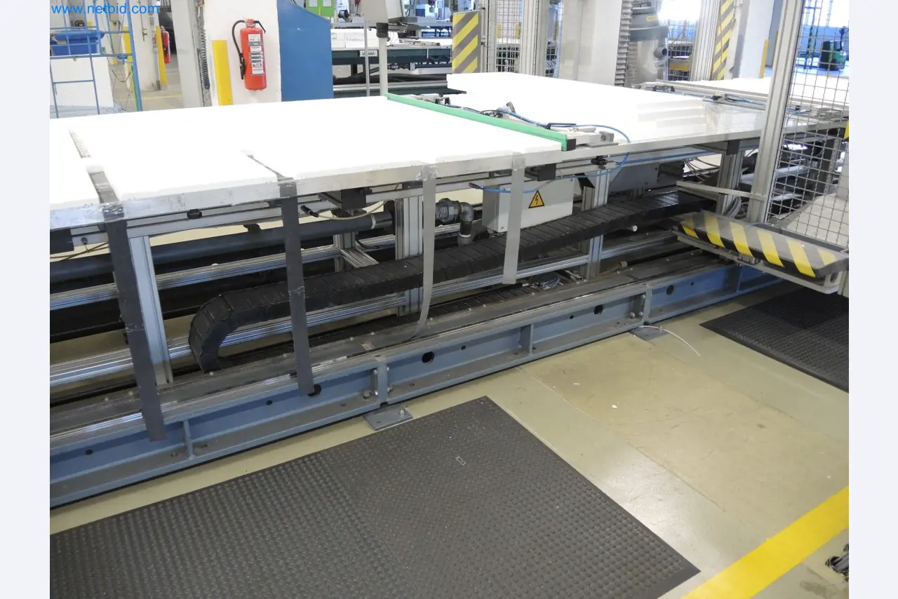 Machines for the production of insulation materials, EPS foam parts / particle foam components-4