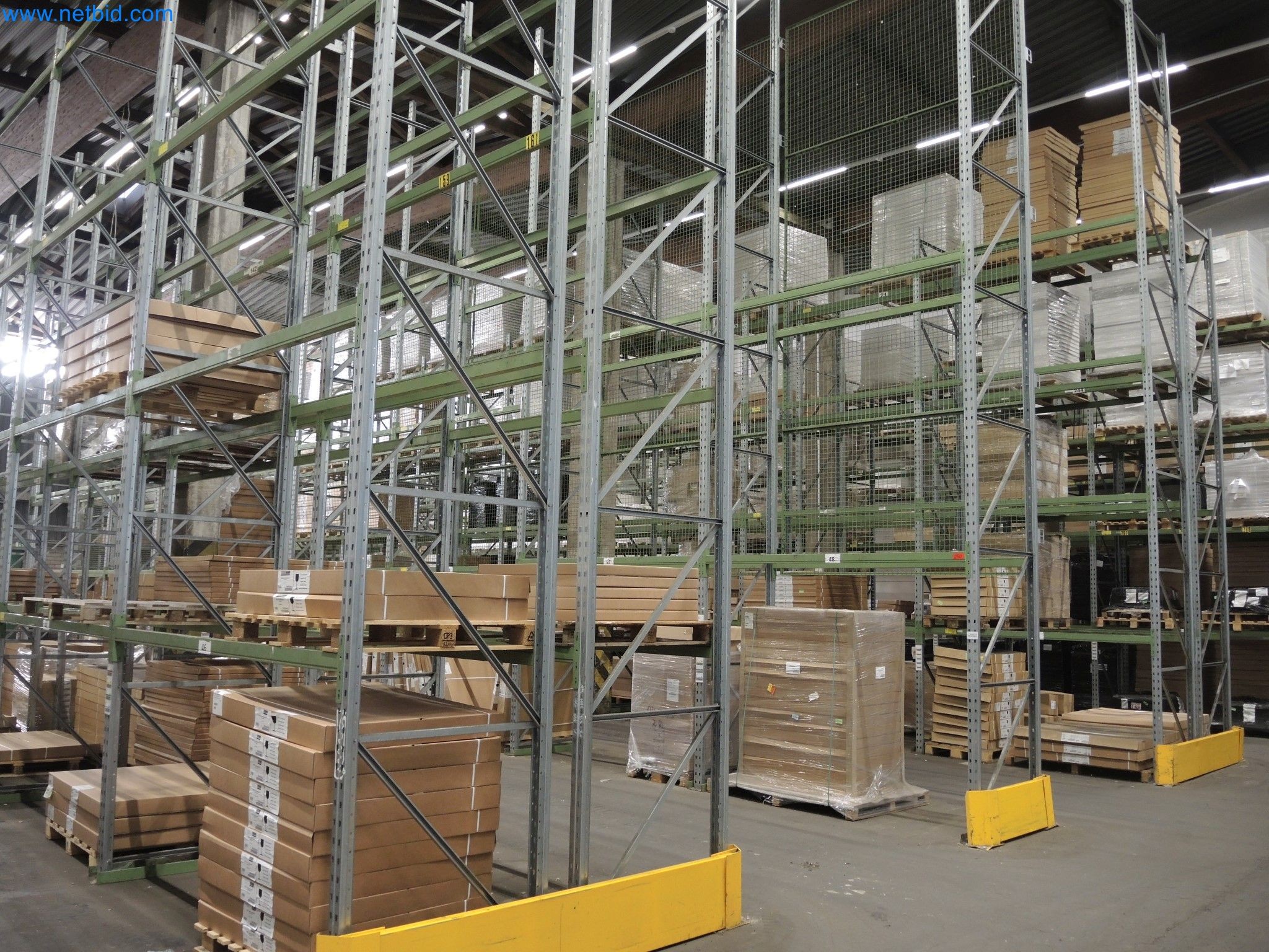 Machines for the production of insulation materials, EPS foam parts / particle foam components-1