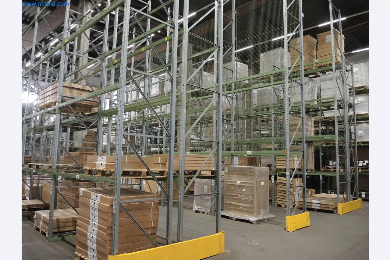 Machines for the production of insulation materials, EPS foam parts / particle foam components-1