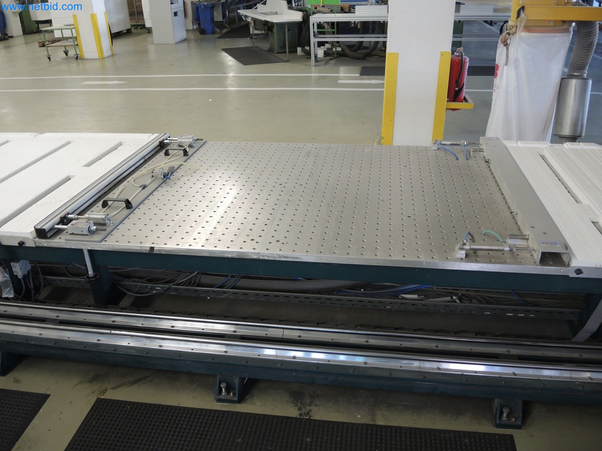 Machines for the production of insulation materials, EPS foam parts / particle foam components-4