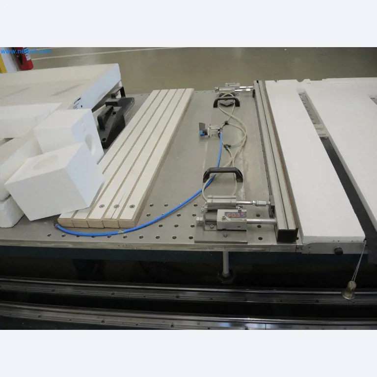 Machines for the production of insulation materials, EPS foam parts / particle foam components-5