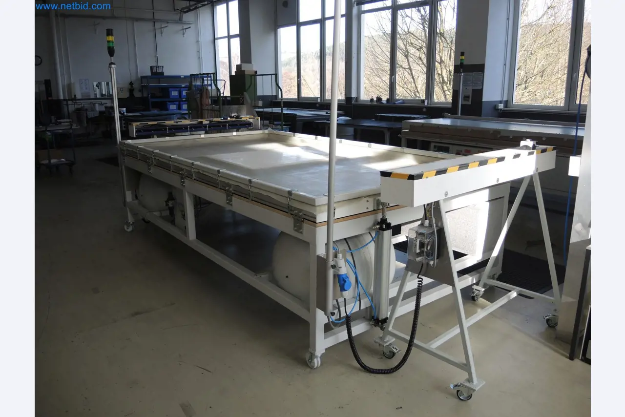 Máquinas para a produção de materiais de isolamento, peças de espuma EPS / componentes de espuma de partículas-4