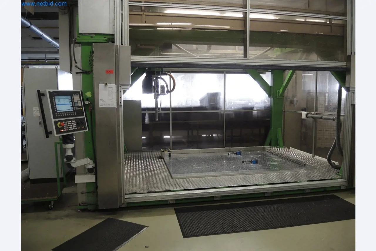 Machines for the production of insulation materials, EPS foam parts / particle foam components-1