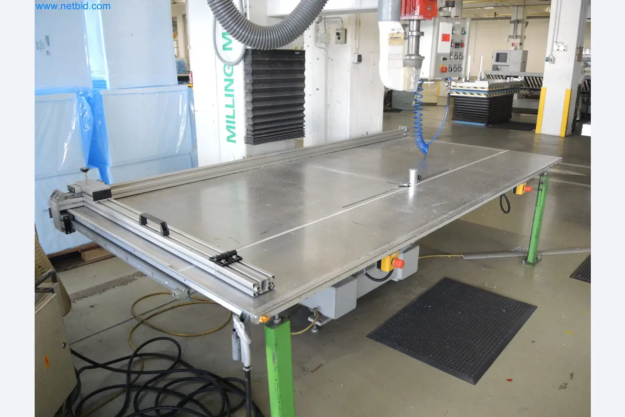 Machines for the production of insulation materials, EPS foam parts / particle foam components-1