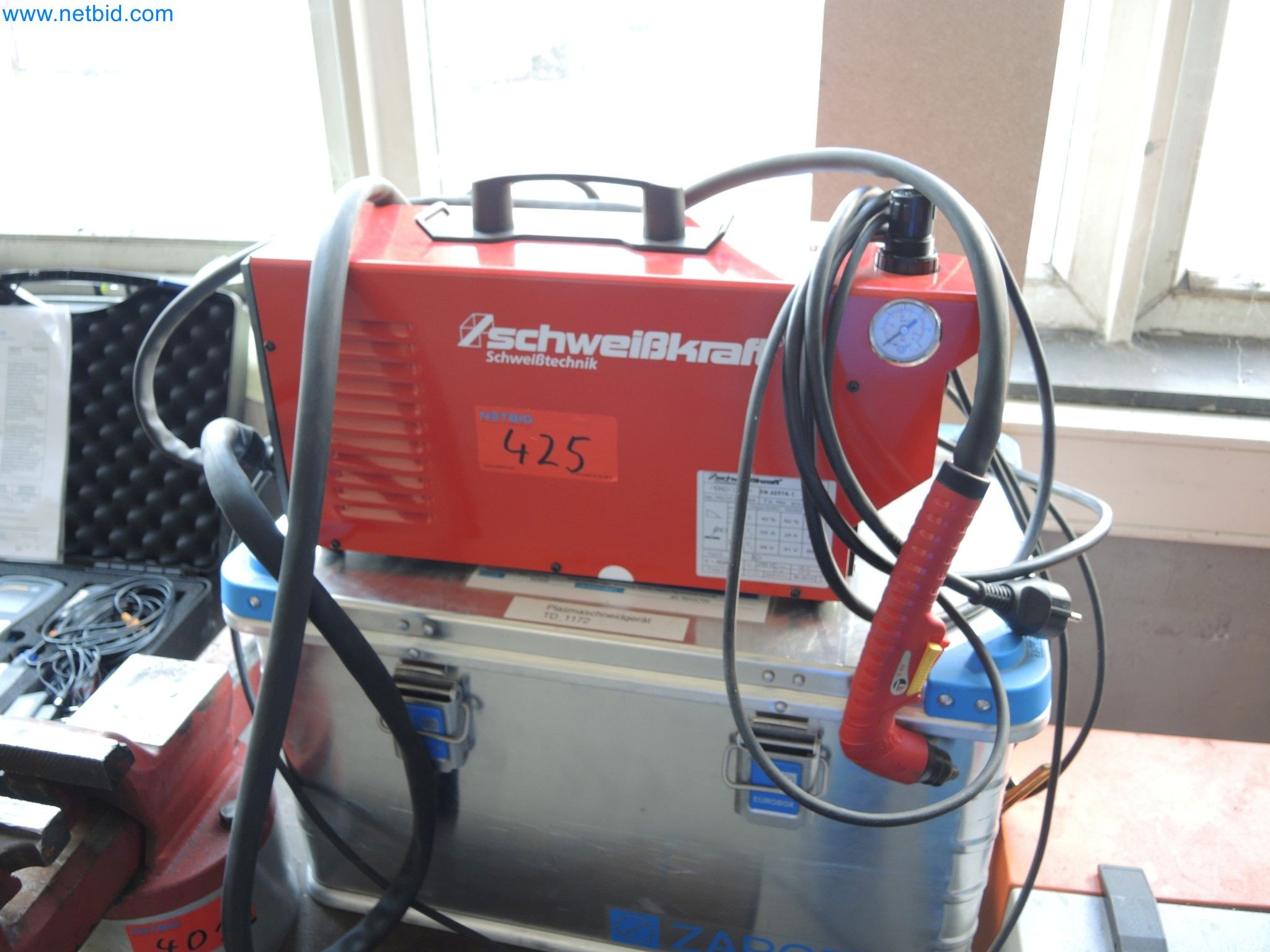 Machines for the production of insulation materials, EPS foam parts / particle foam components-1