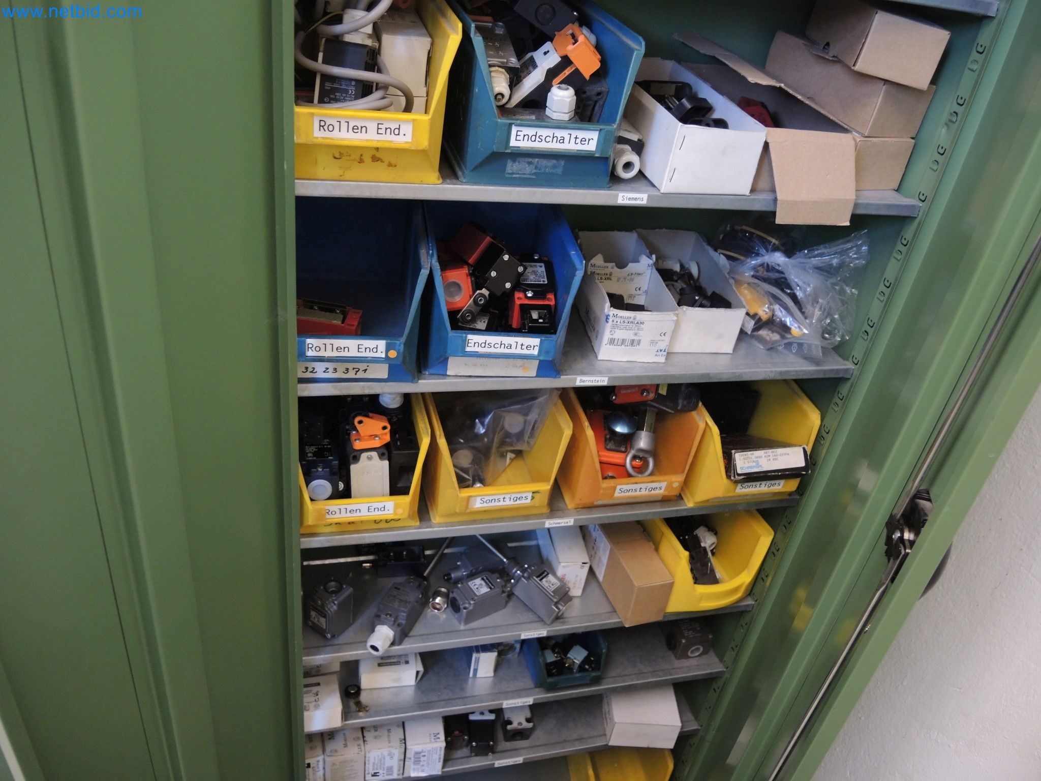 Machines for the production of insulation materials, EPS foam parts / particle foam components-12