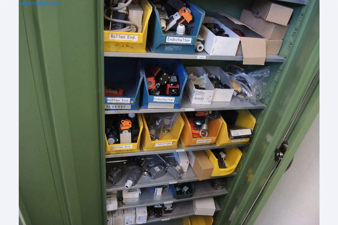 Machines for the production of insulation materials, EPS foam parts / particle foam components-12