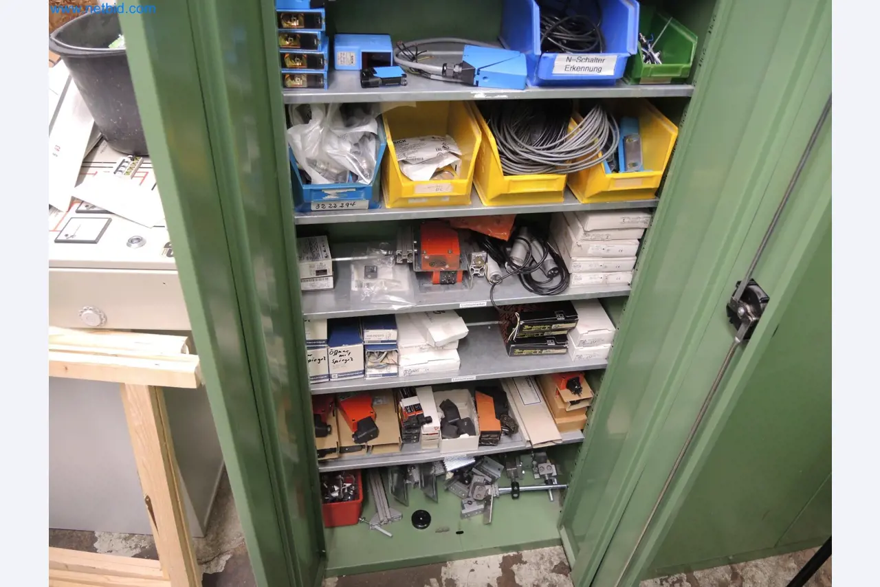 Machines for the production of insulation materials, EPS foam parts / particle foam components-4