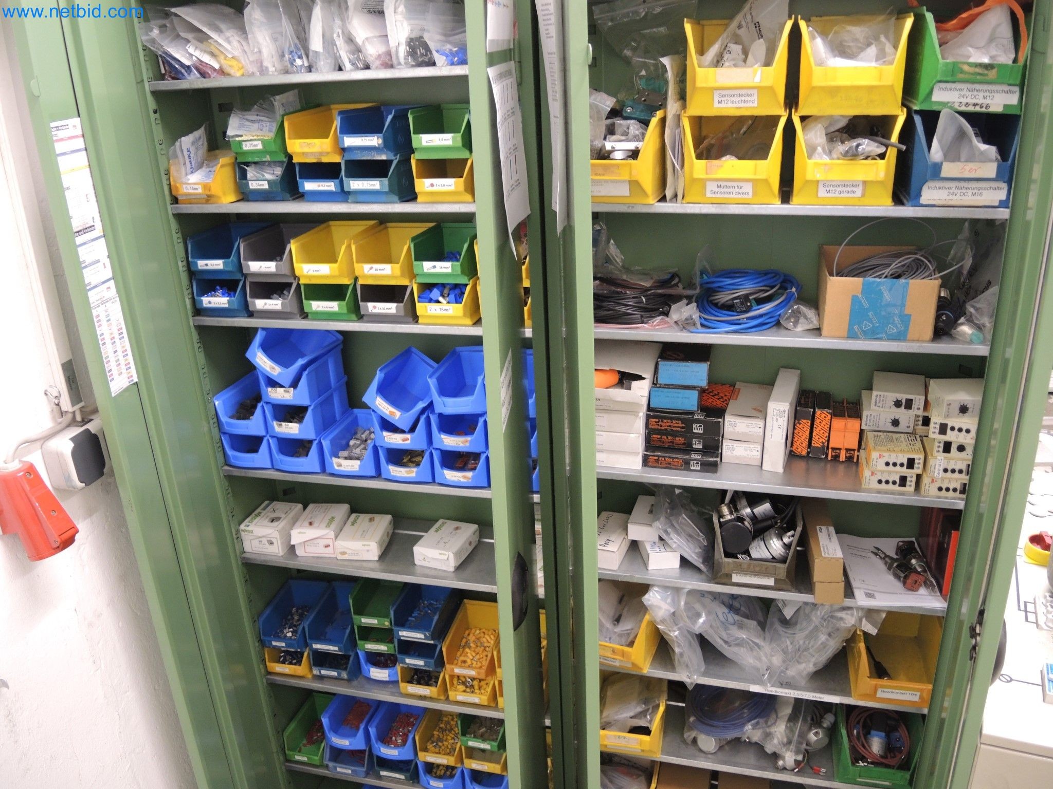 Machines for the production of insulation materials, EPS foam parts / particle foam components-7