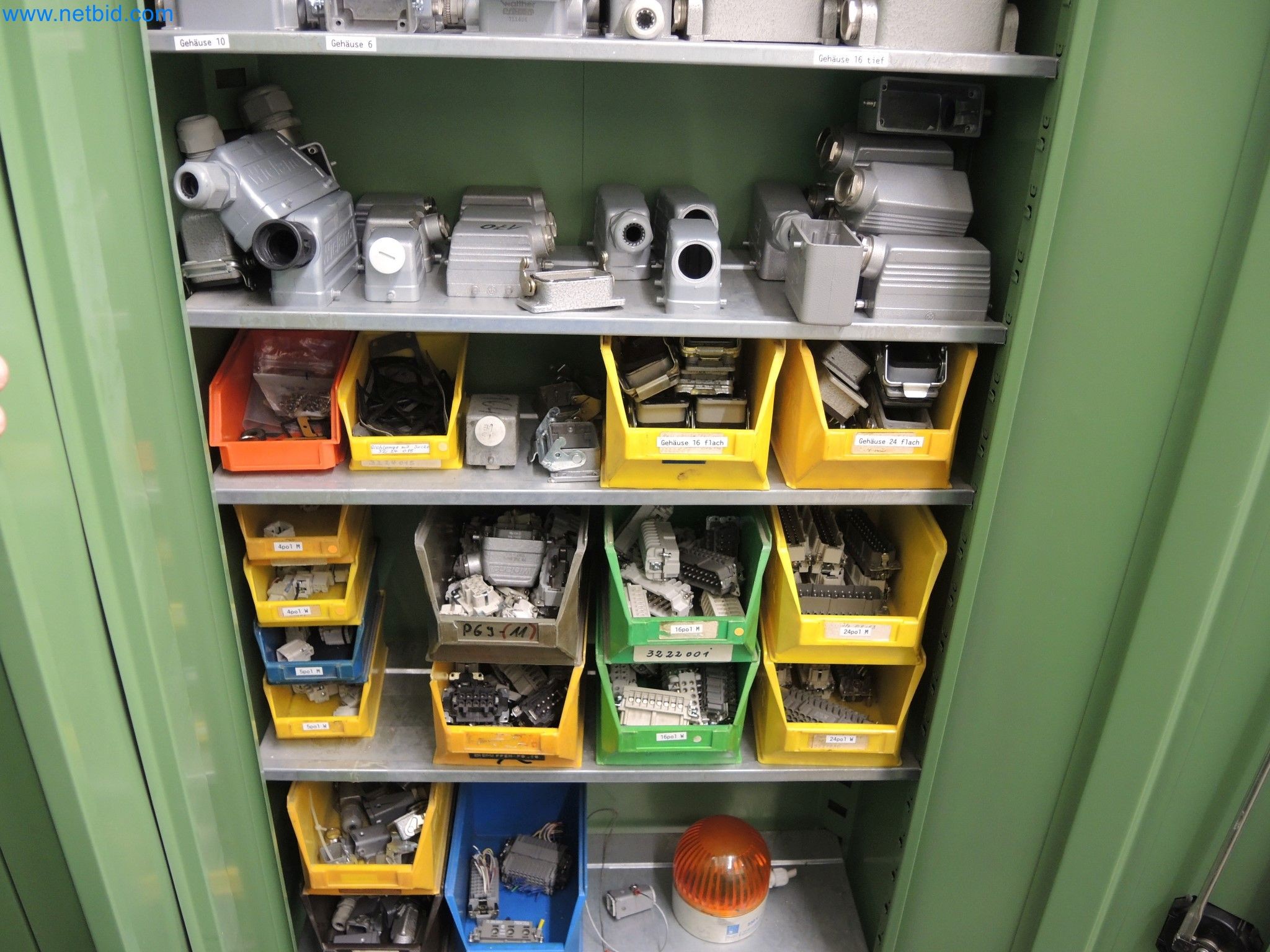 Machines for the production of insulation materials, EPS foam parts / particle foam components-9