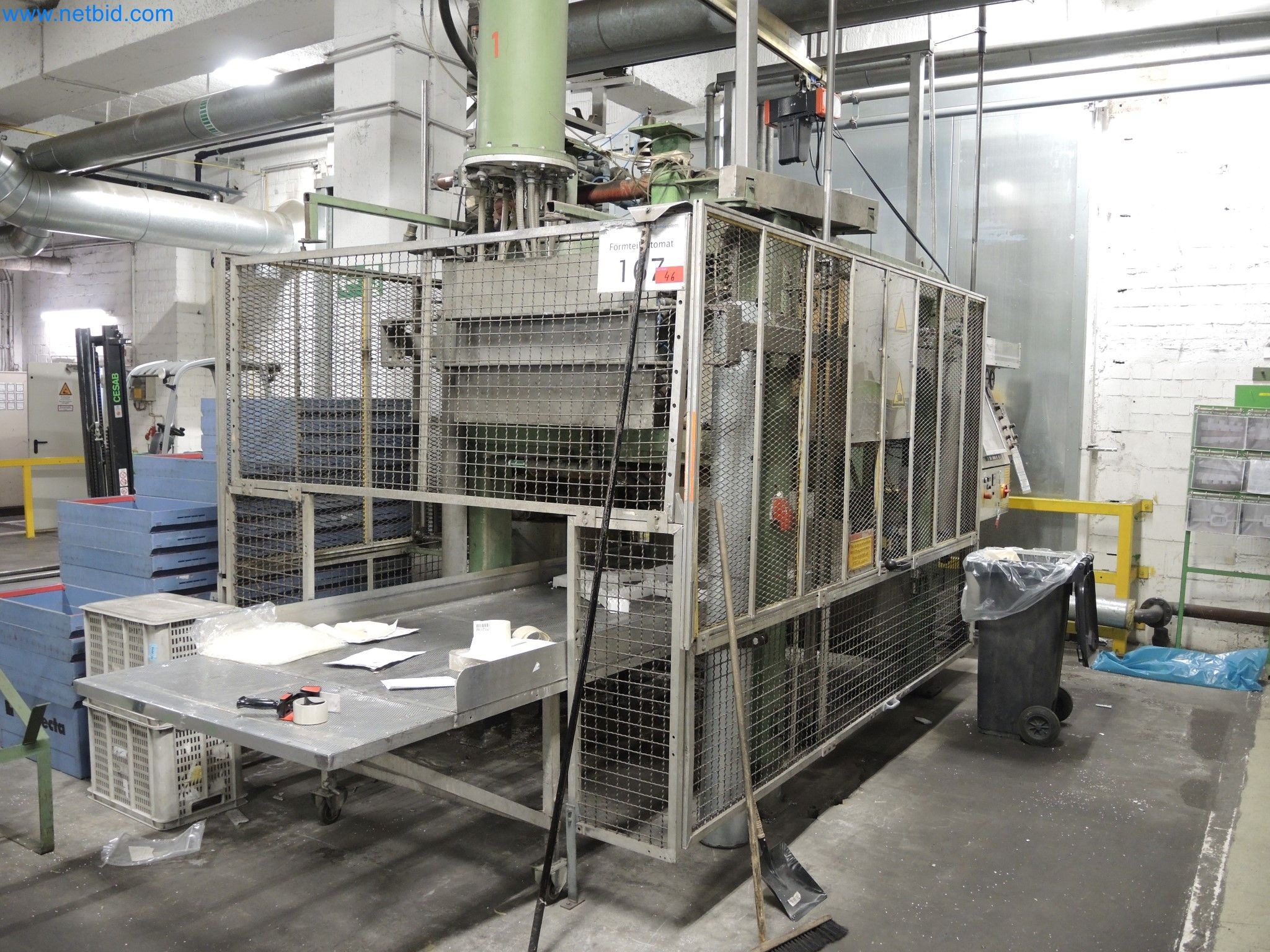 Machines for the production of insulation materials, EPS foam parts / particle foam components-1