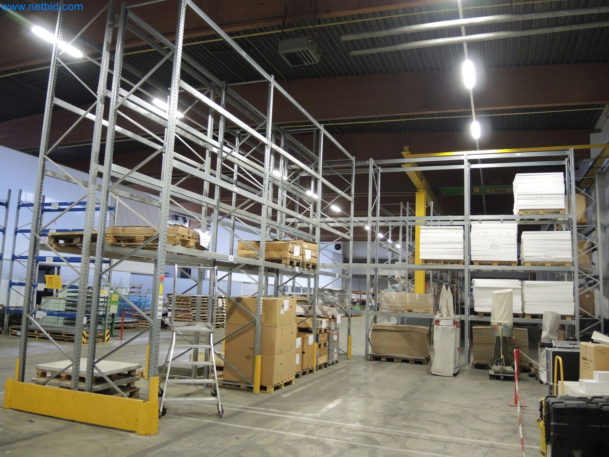 Machines for the production of insulation materials, EPS foam parts / particle foam components-5