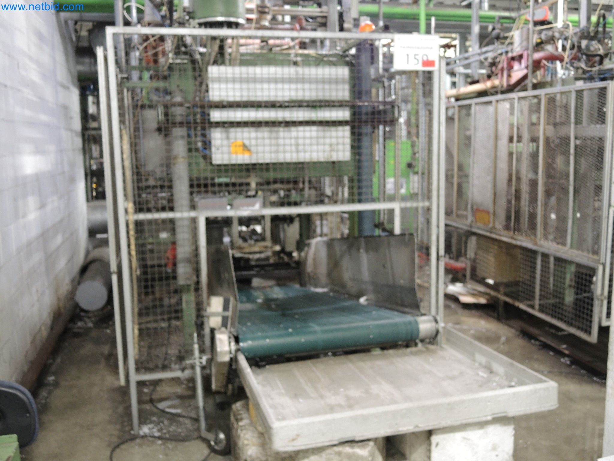 Machines for the production of insulation materials, EPS foam parts / particle foam components-1