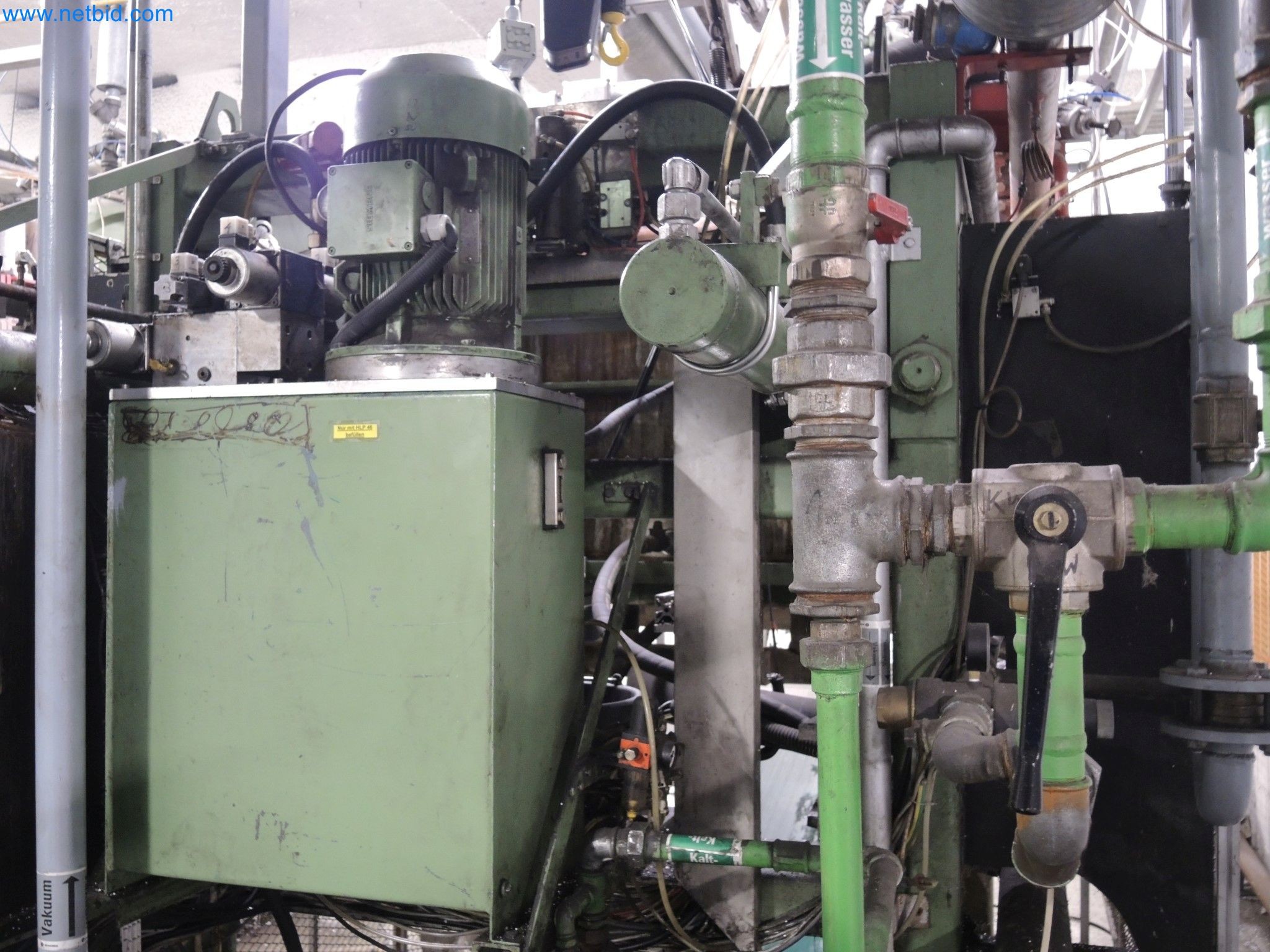 Machines for the production of insulation materials, EPS foam parts / particle foam components-4