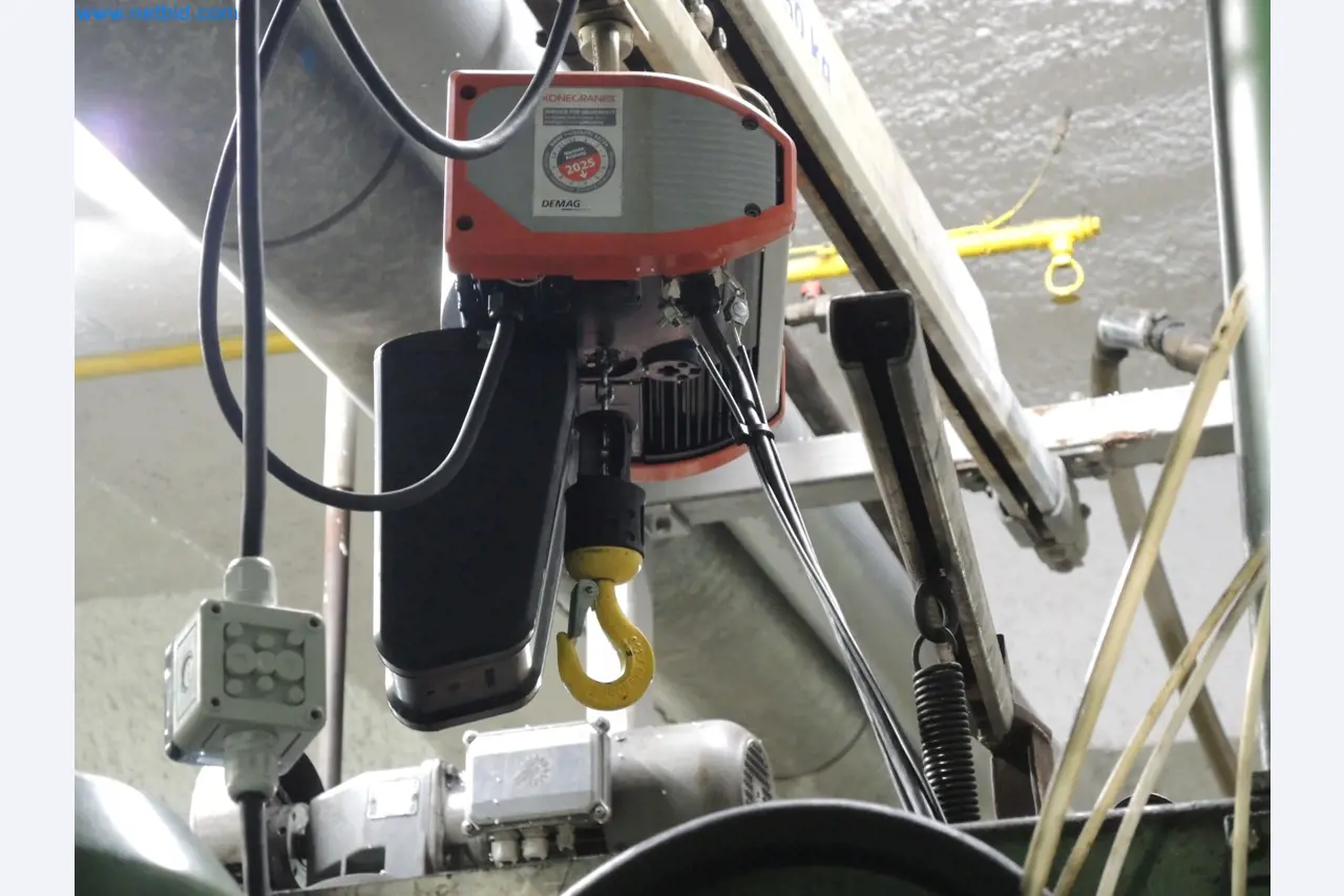 Machines for the production of insulation materials, EPS foam parts / particle foam components-5