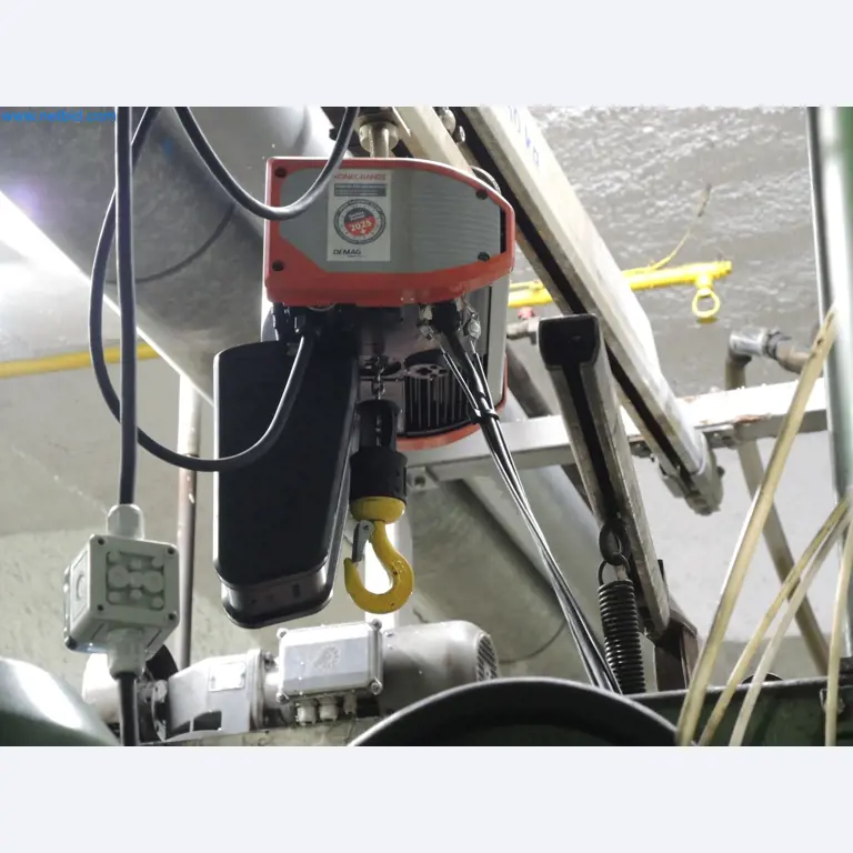 Machines for the production of insulation materials, EPS foam parts / particle foam components-5