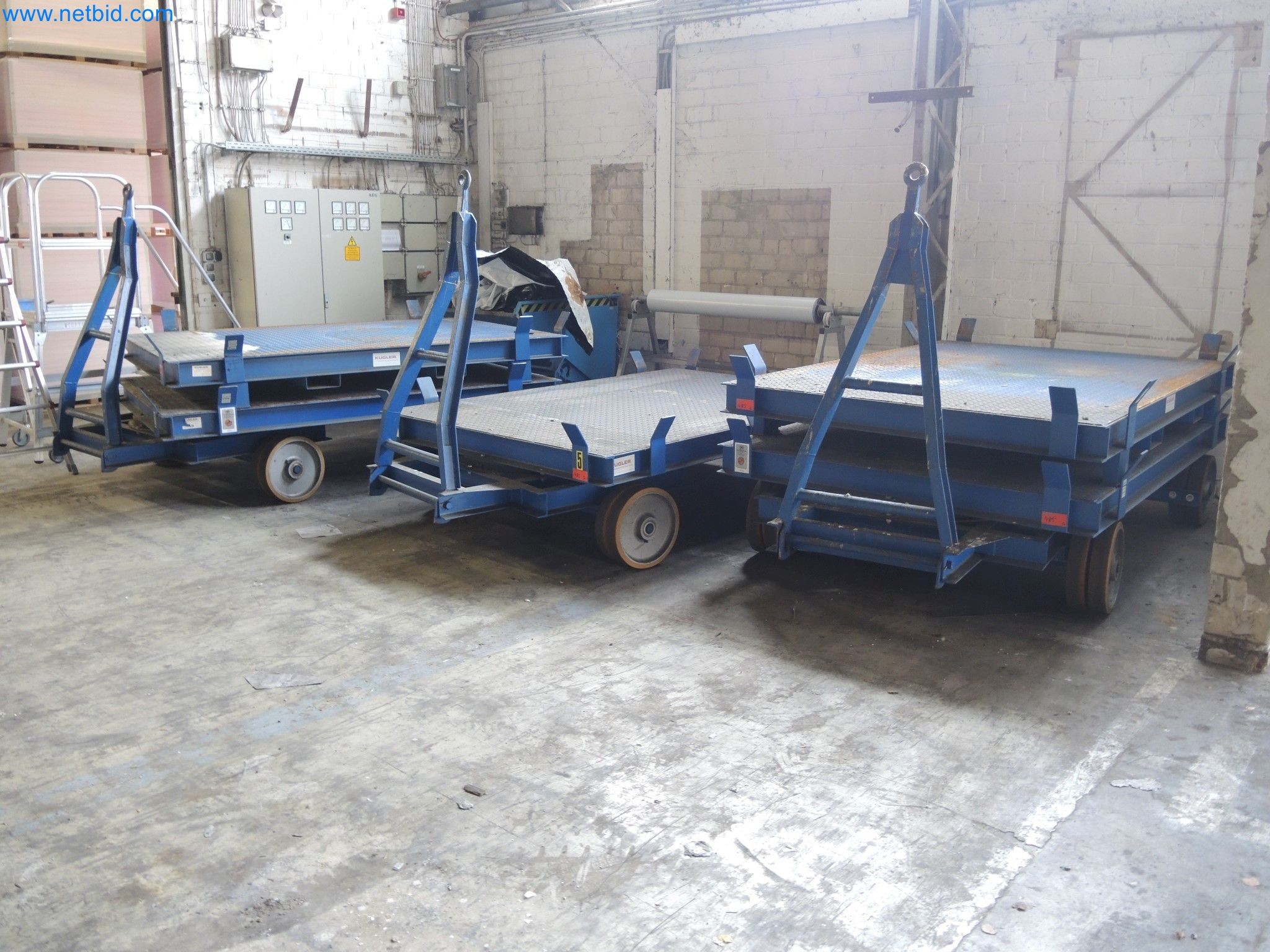 Machines for the production of insulation materials, EPS foam parts / particle foam components-1