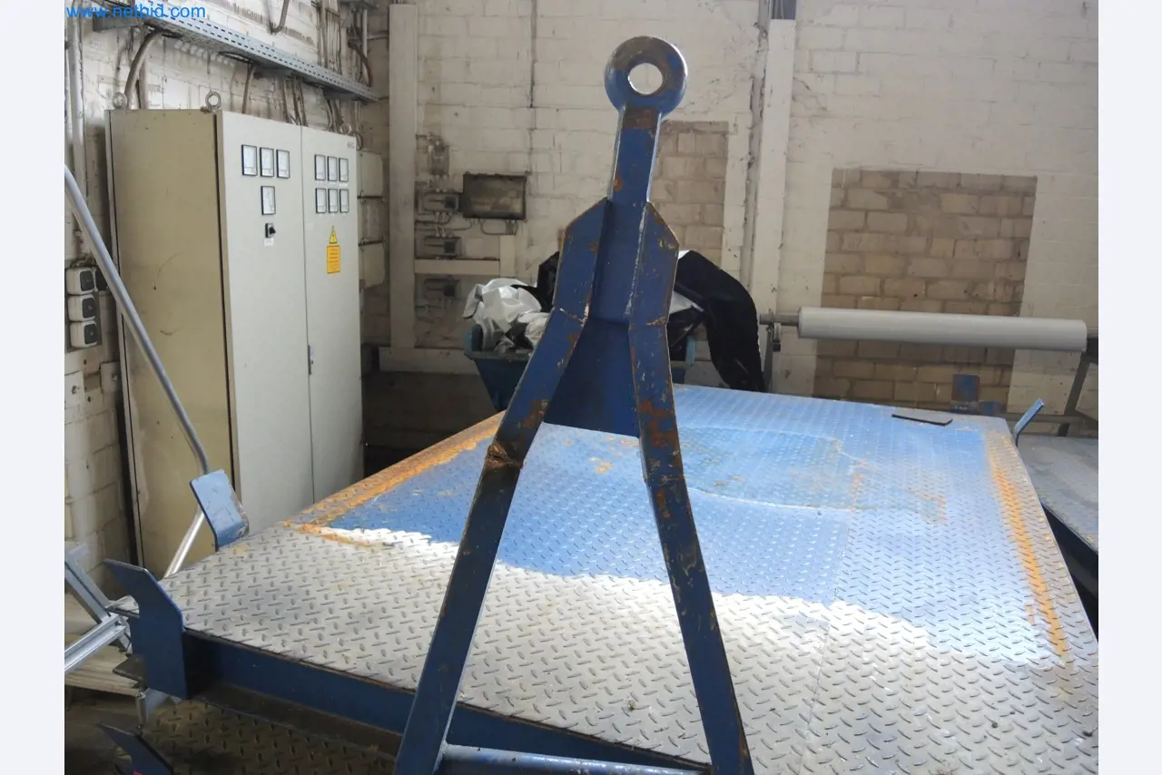 Machines for the production of insulation materials, EPS foam parts / particle foam components-4