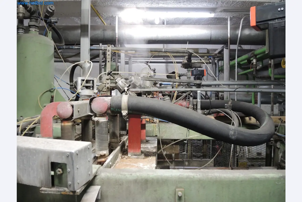 Machines for the production of insulation materials, EPS foam parts / particle foam components-5