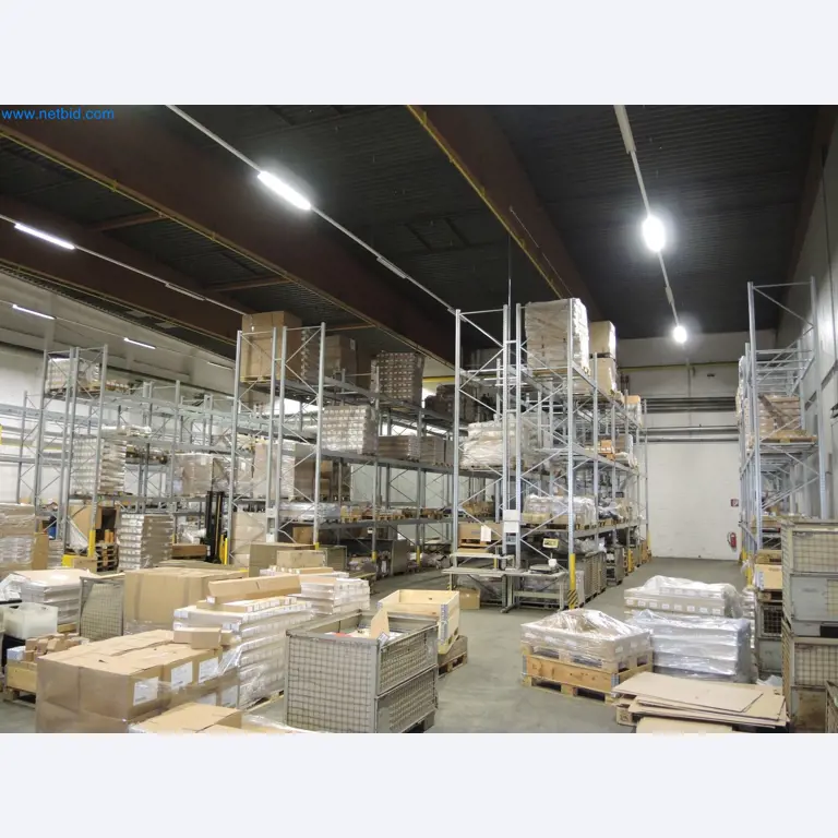 Machines for the production of insulation materials, EPS foam parts / particle foam components-2