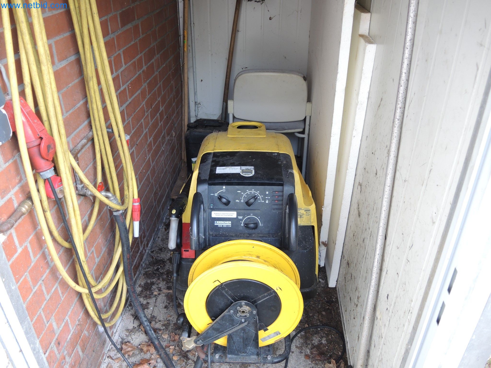 Machines for the production of insulation materials, EPS foam parts / particle foam components-1