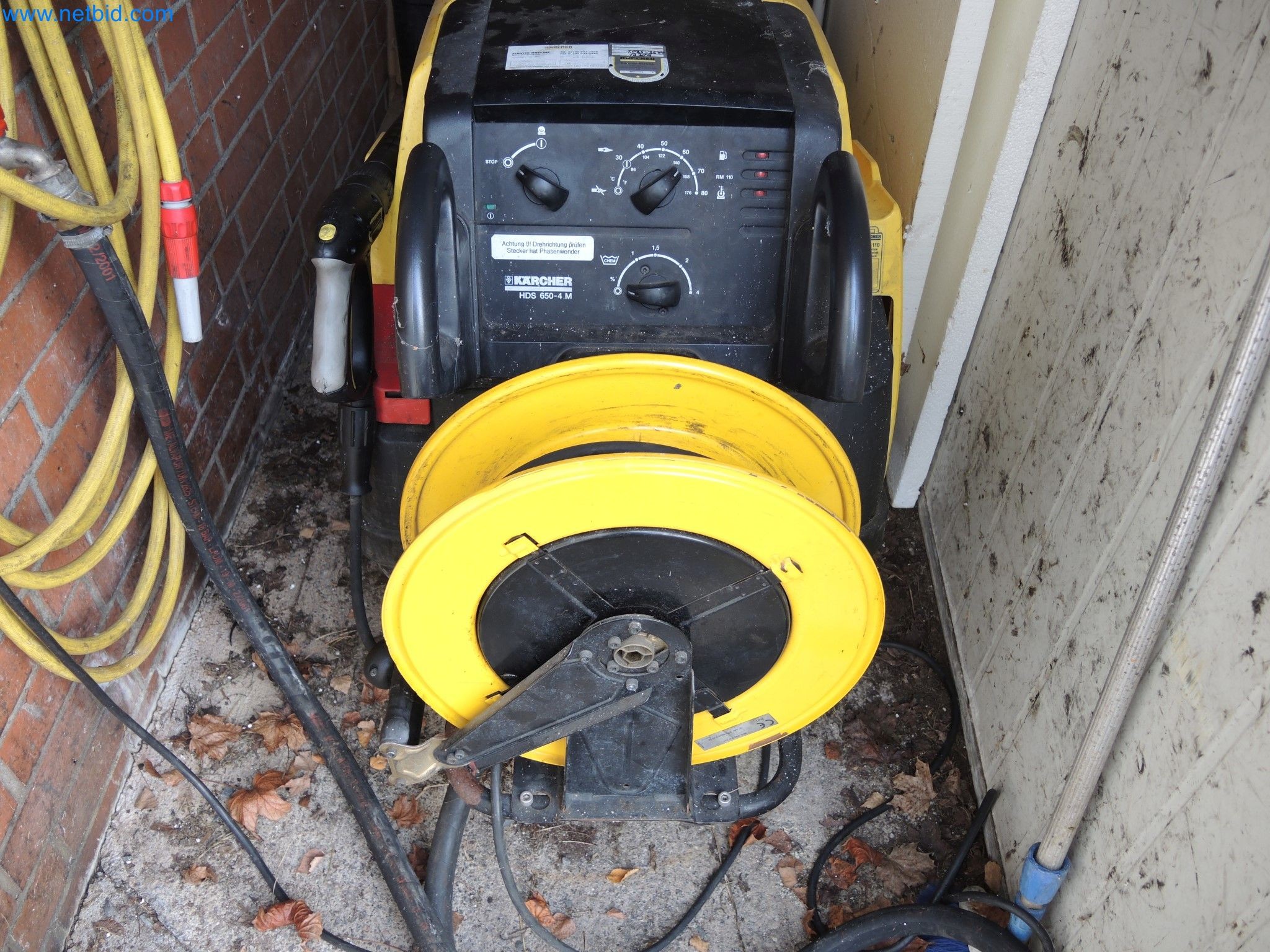 Machines for the production of insulation materials, EPS foam parts / particle foam components-2