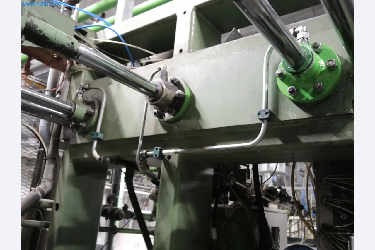 Machines for the production of insulation materials, EPS foam parts / particle foam components-9