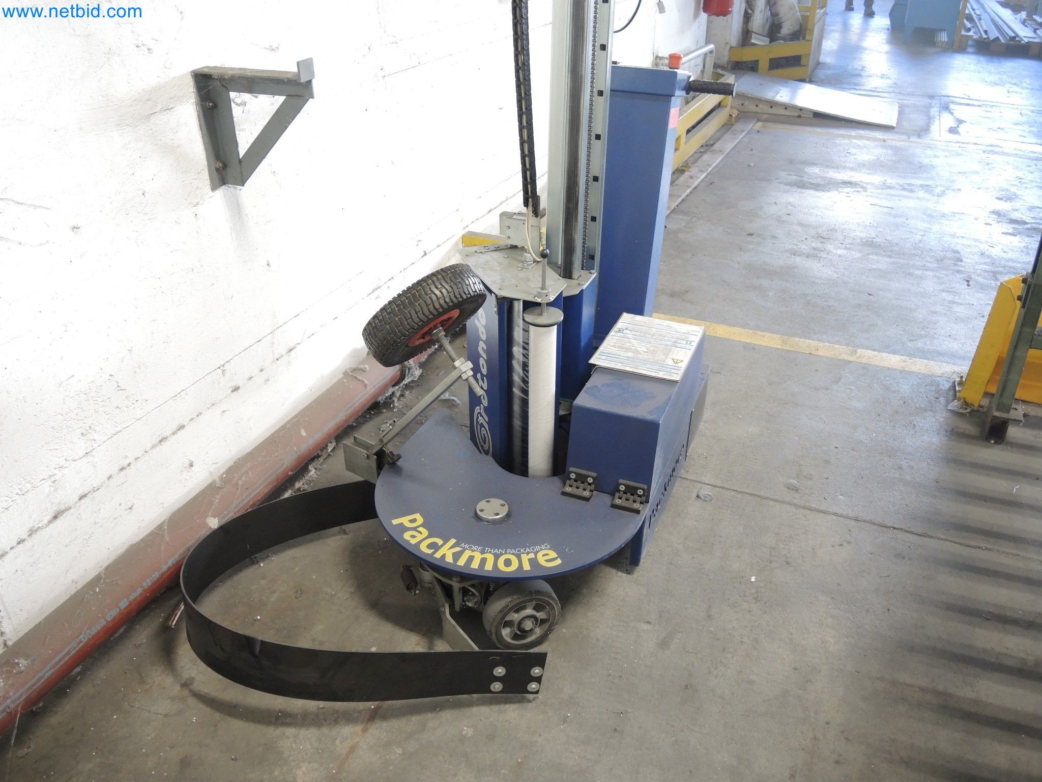 Machines for the production of insulation materials, EPS foam parts / particle foam components-3