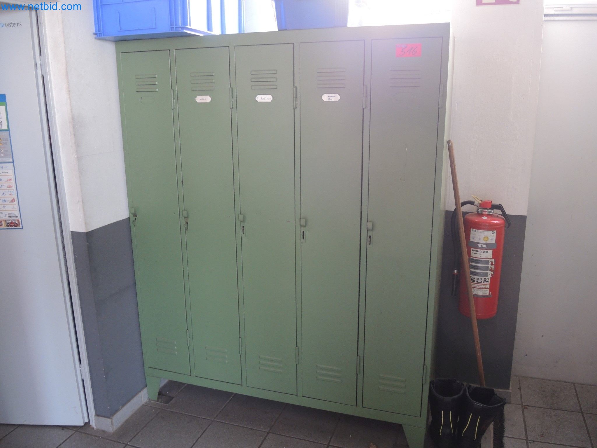 Machines for the production of insulation materials, EPS foam parts / particle foam components-2