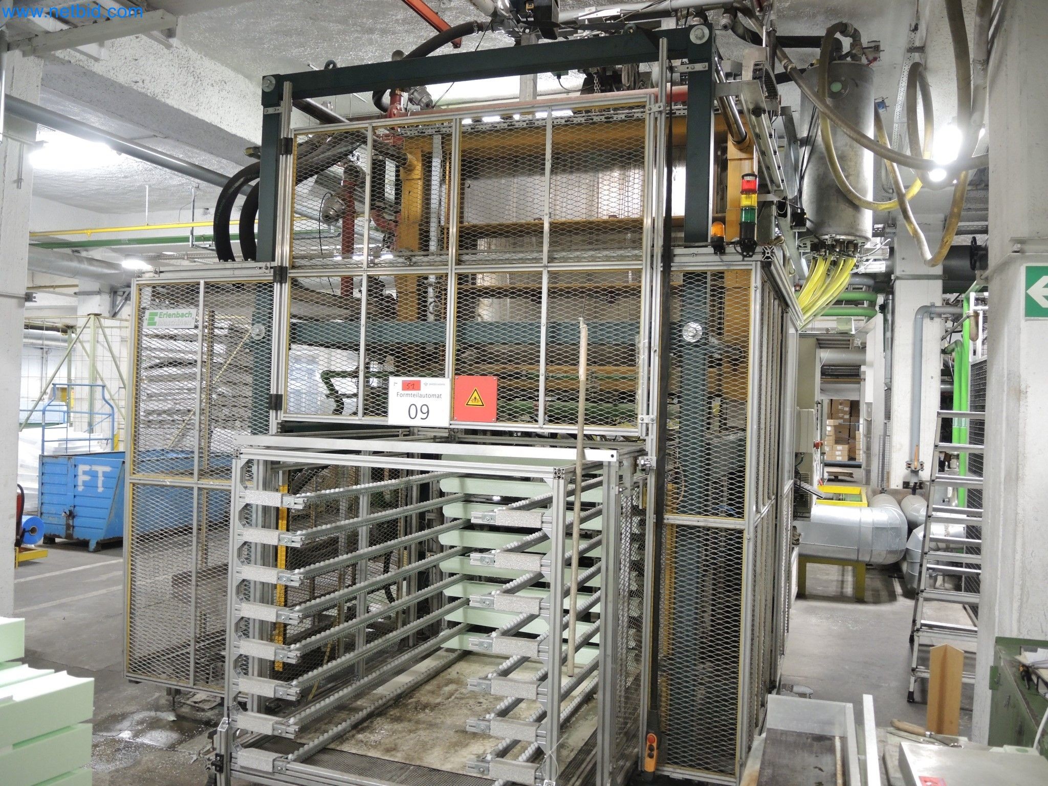 Machines for the production of insulation materials, EPS foam parts / particle foam components-1