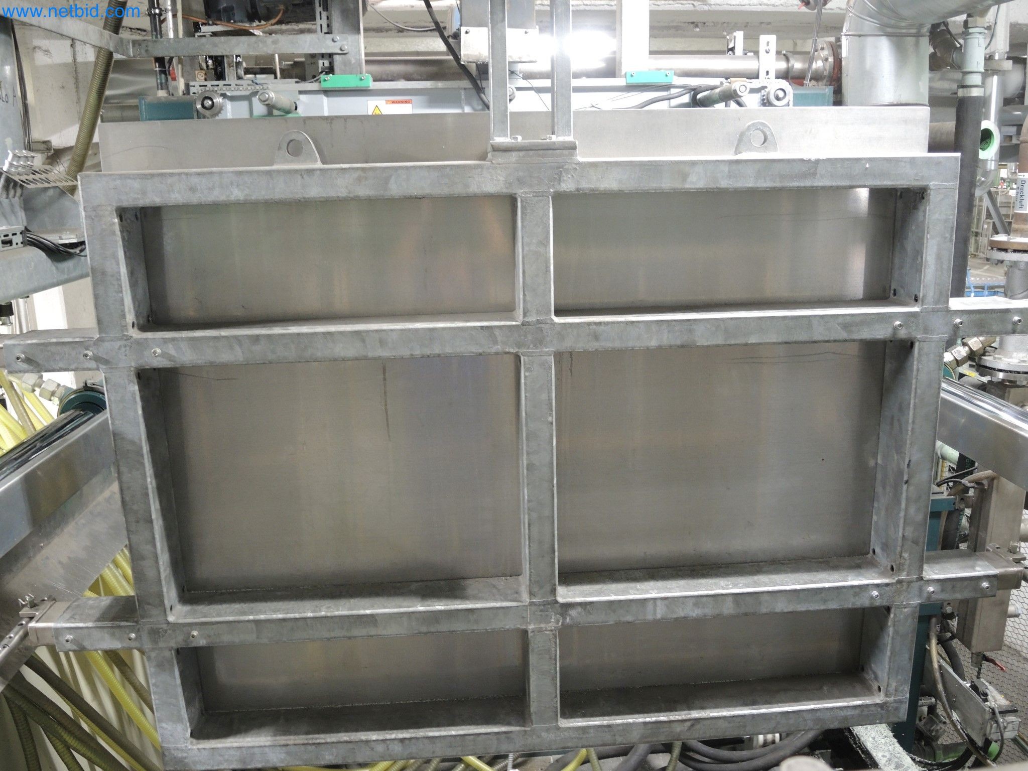 Machines for the production of insulation materials, EPS foam parts / particle foam components-2