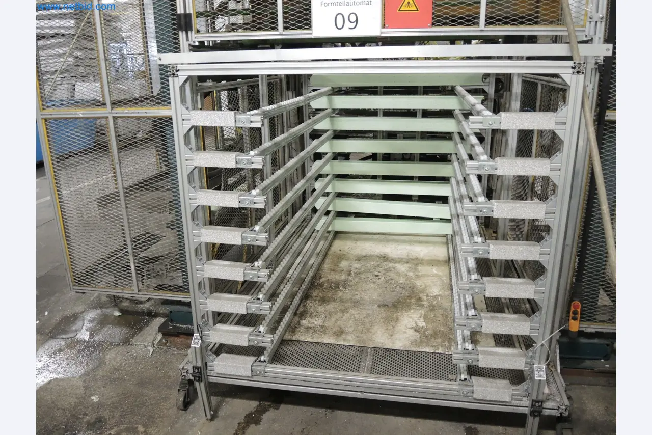 Machines for the production of insulation materials, EPS foam parts / particle foam components-3