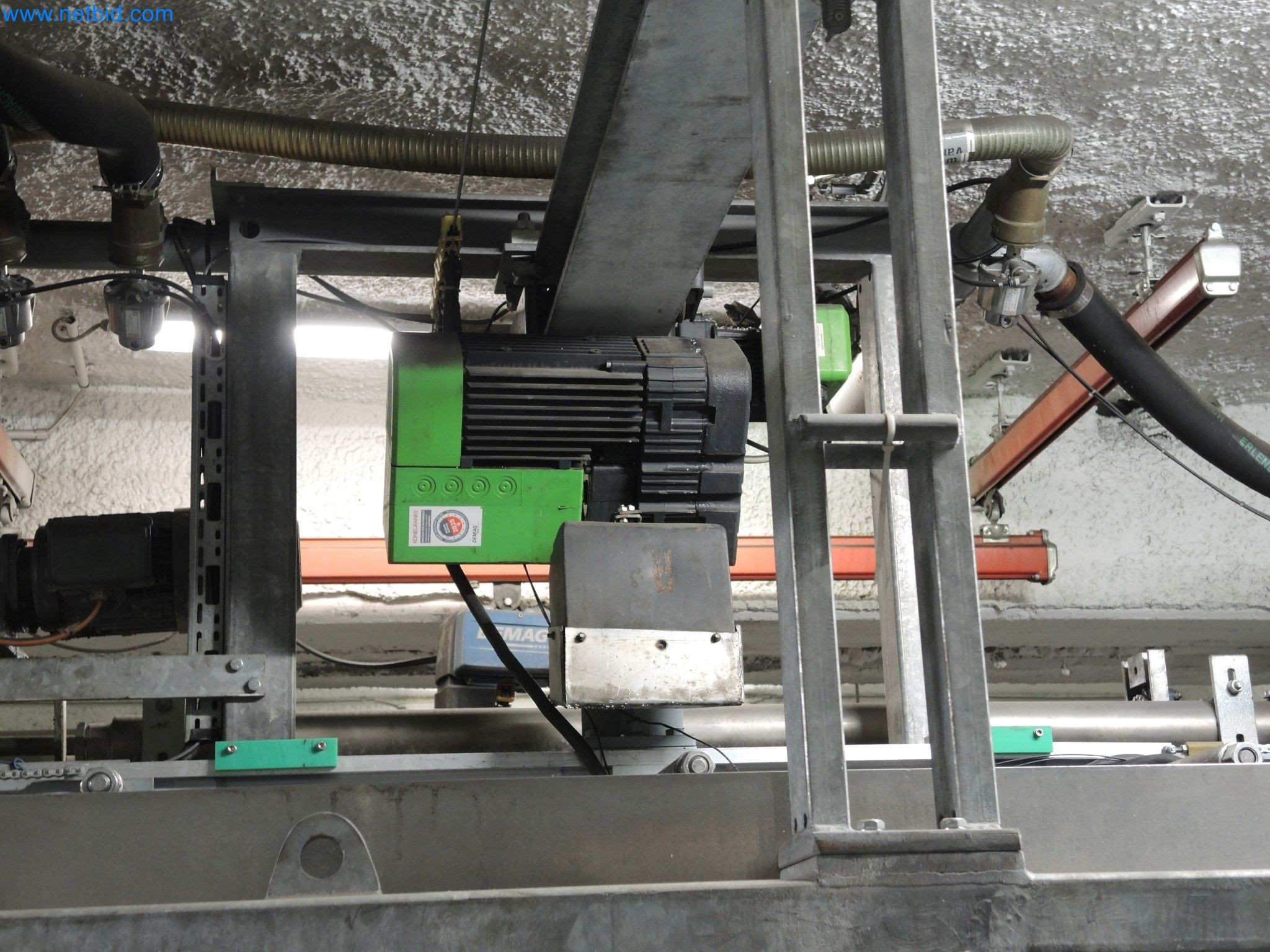 Machines for the production of insulation materials, EPS foam parts / particle foam components-6