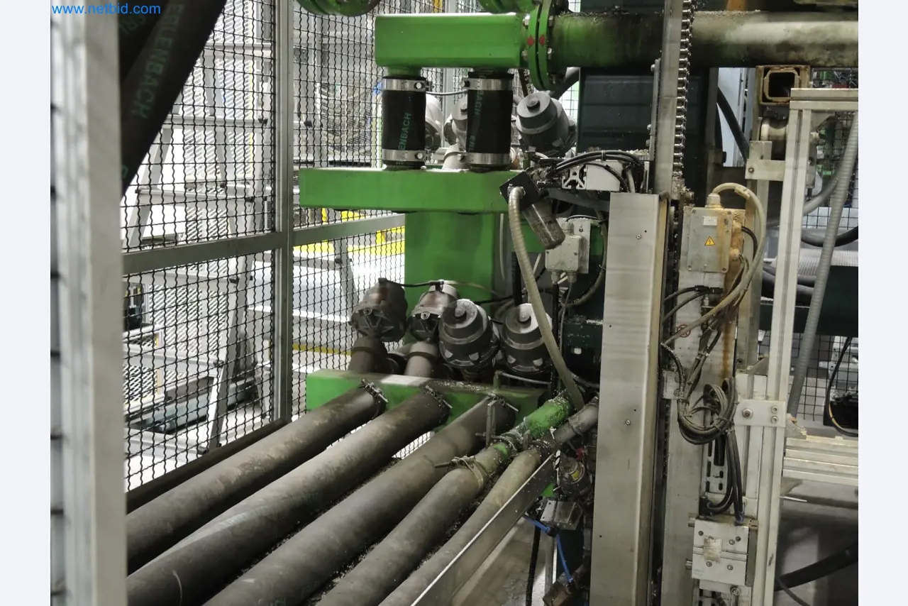 Machines for the production of insulation materials, EPS foam parts / particle foam components-2