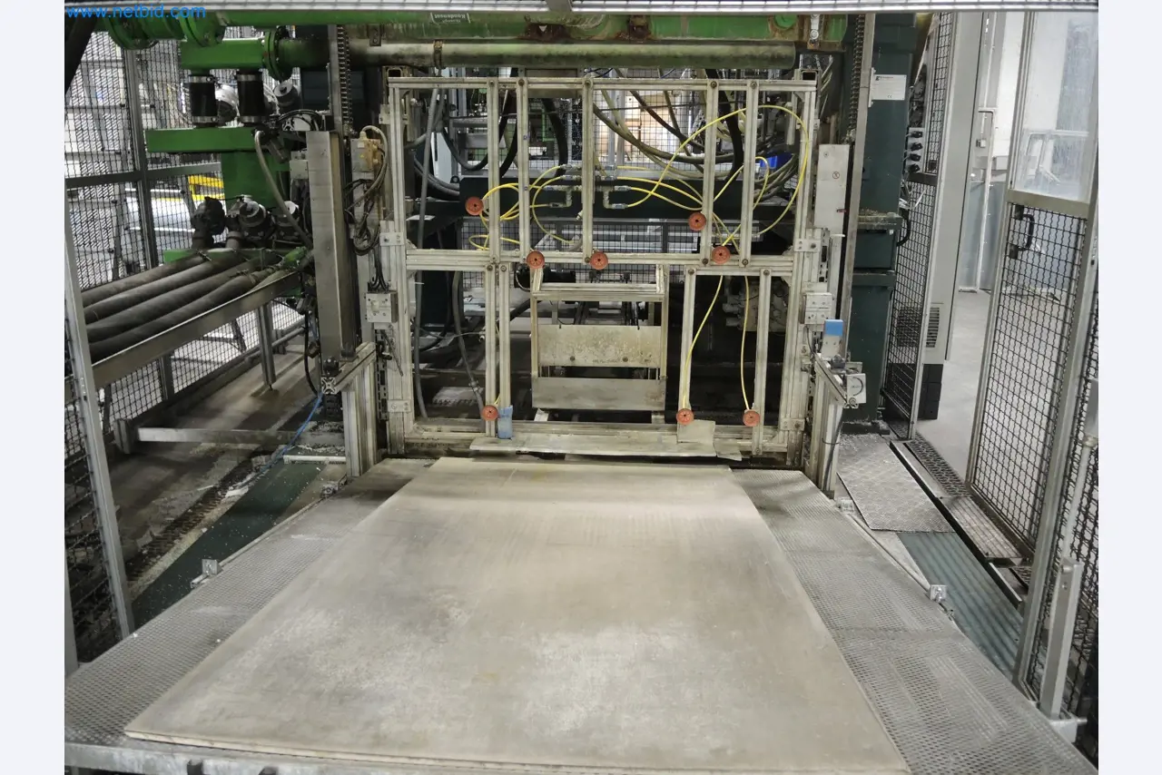 Machines for the production of insulation materials, EPS foam parts / particle foam components-3