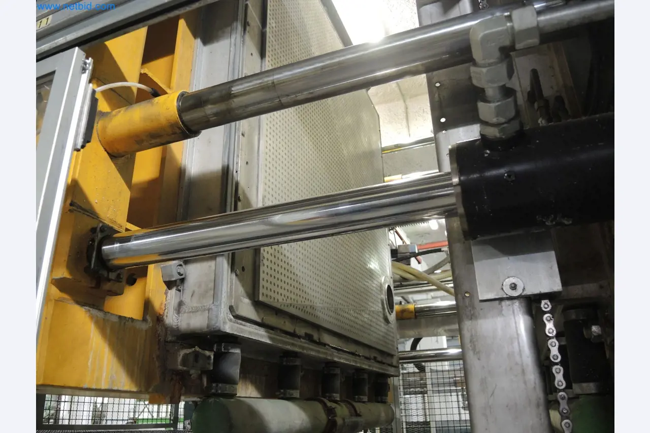 Machines for the production of insulation materials, EPS foam parts / particle foam components-4