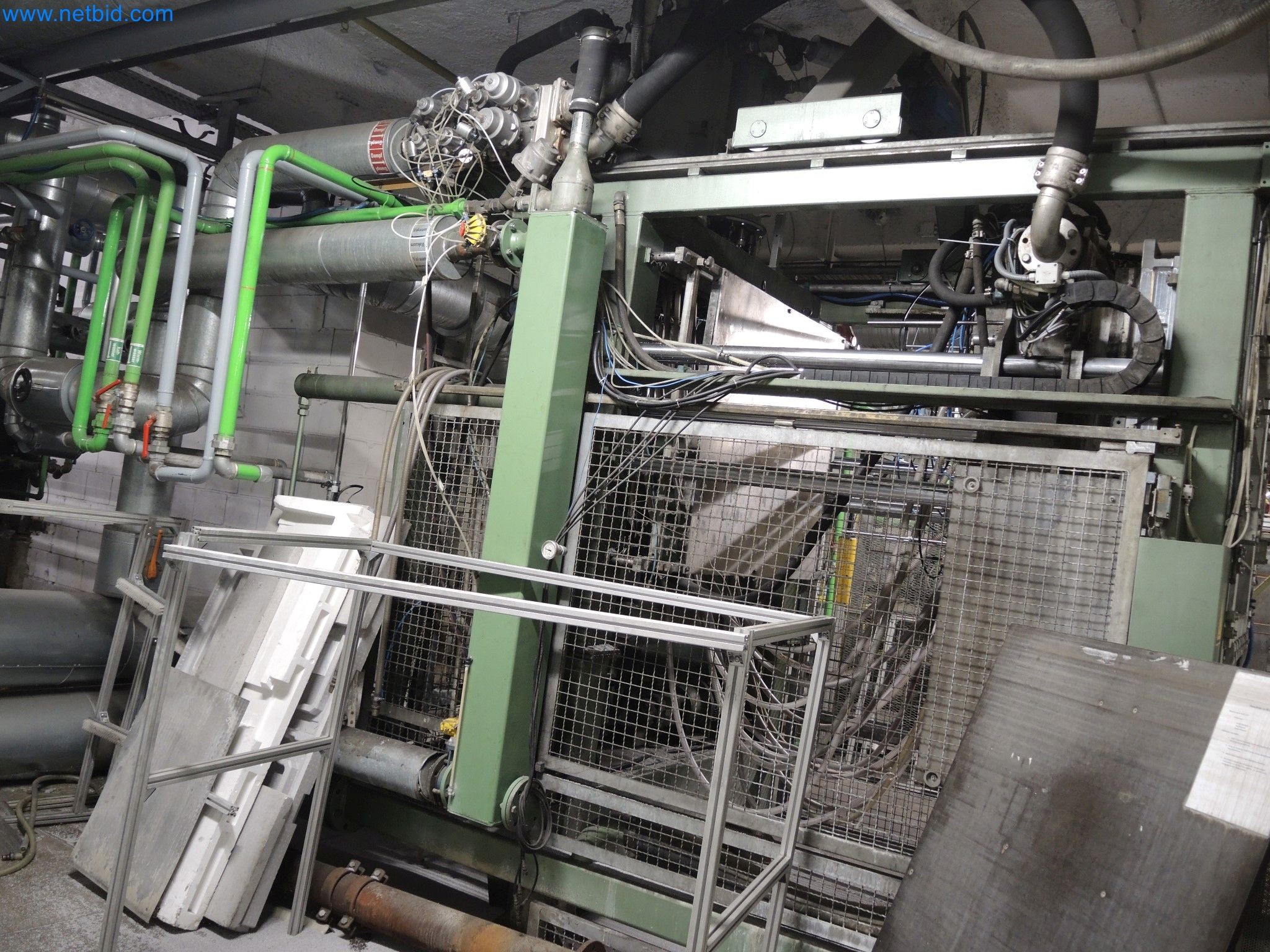 Machines for the production of insulation materials, EPS foam parts / particle foam components-6