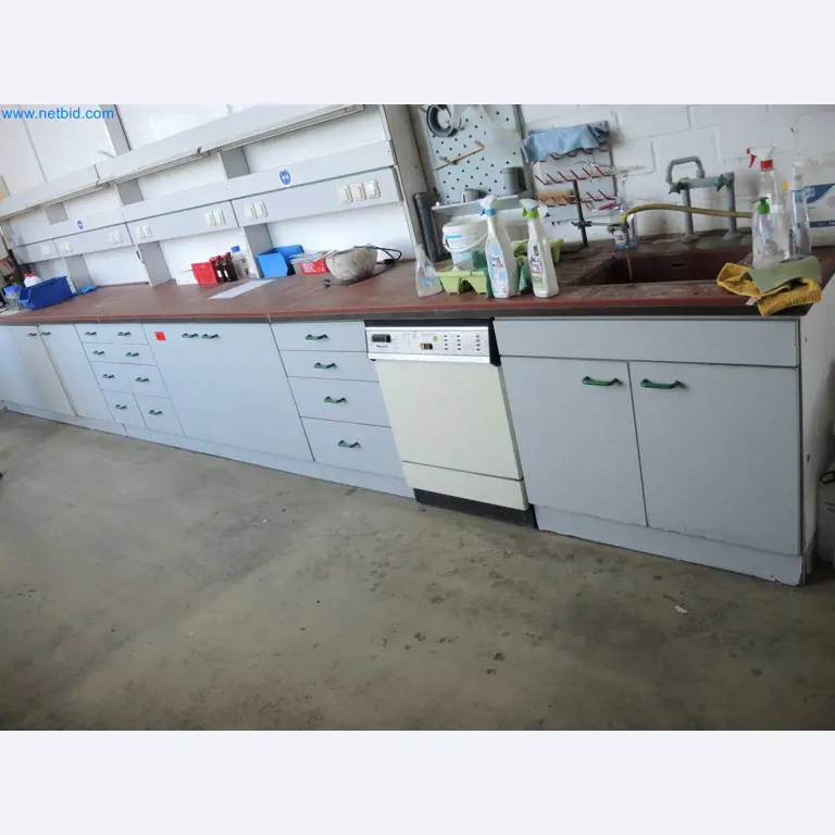 Machines for the production of insulation materials, EPS foam parts / particle foam components-1