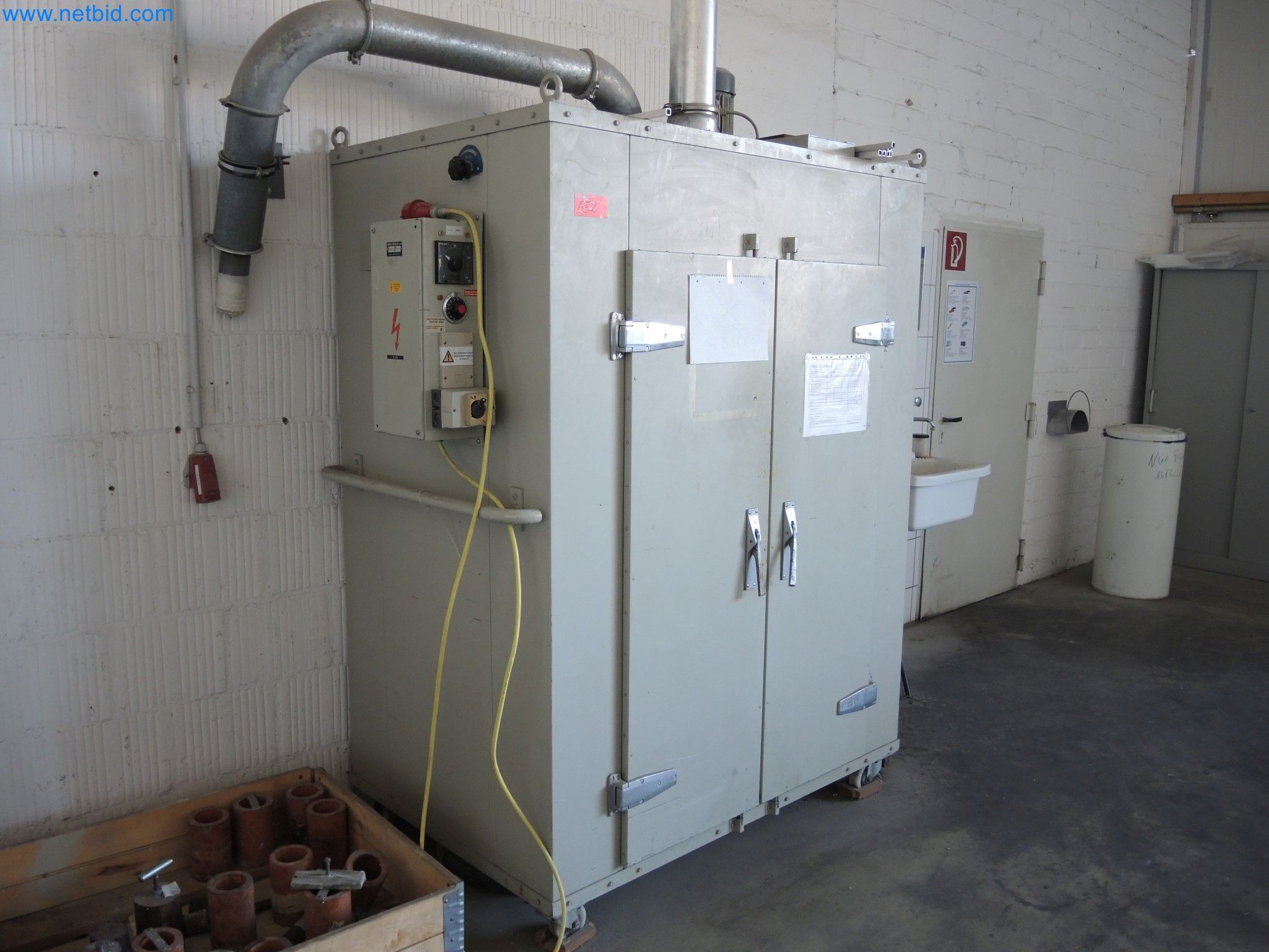 Machines for the production of insulation materials, EPS foam parts / particle foam components-1