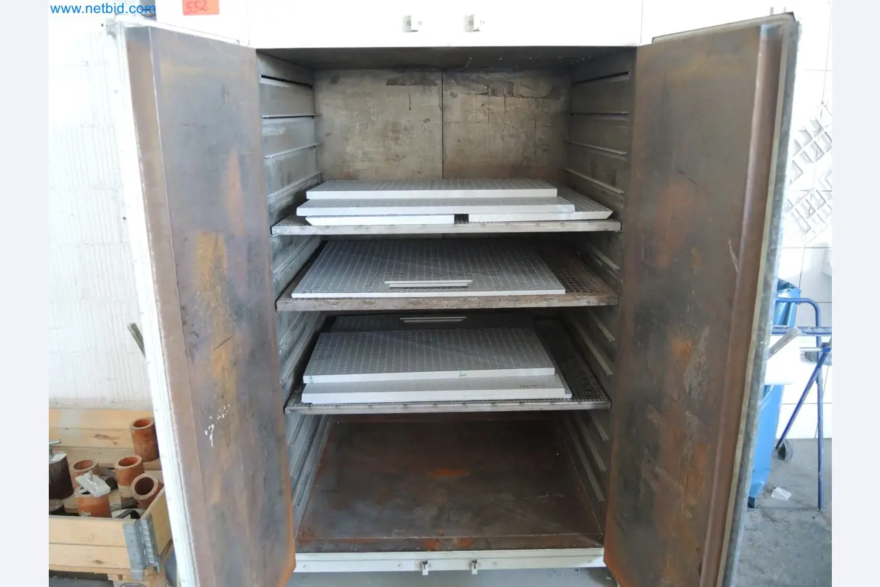 Machines for the production of insulation materials, EPS foam parts / particle foam components-2