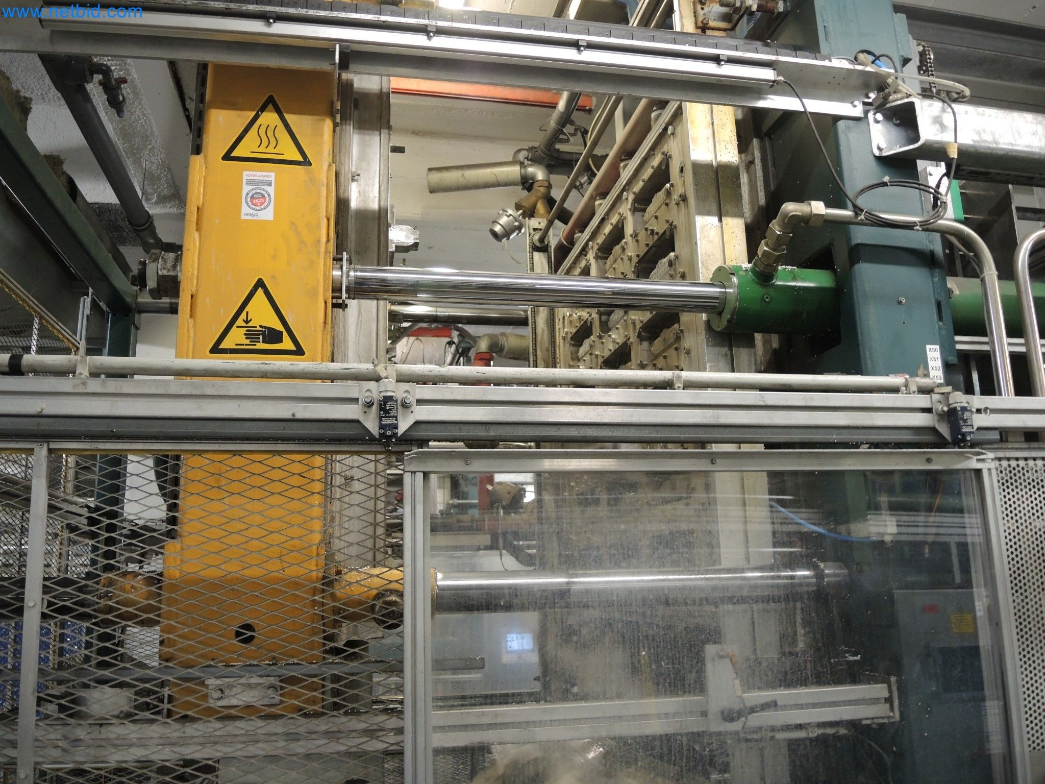 Machines for the production of insulation materials, EPS foam parts / particle foam components-7