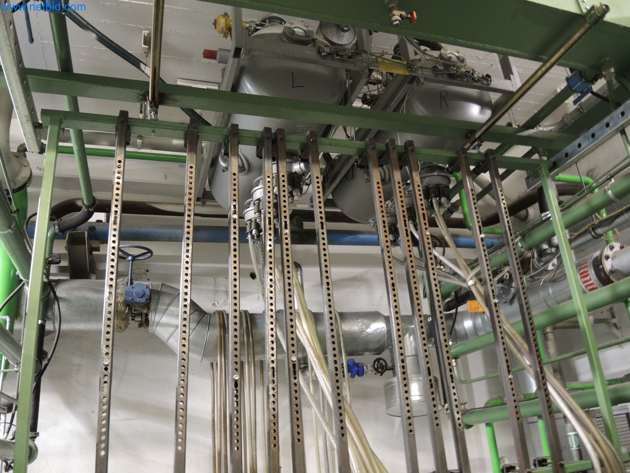 Machines for the production of insulation materials, EPS foam parts / particle foam components-3