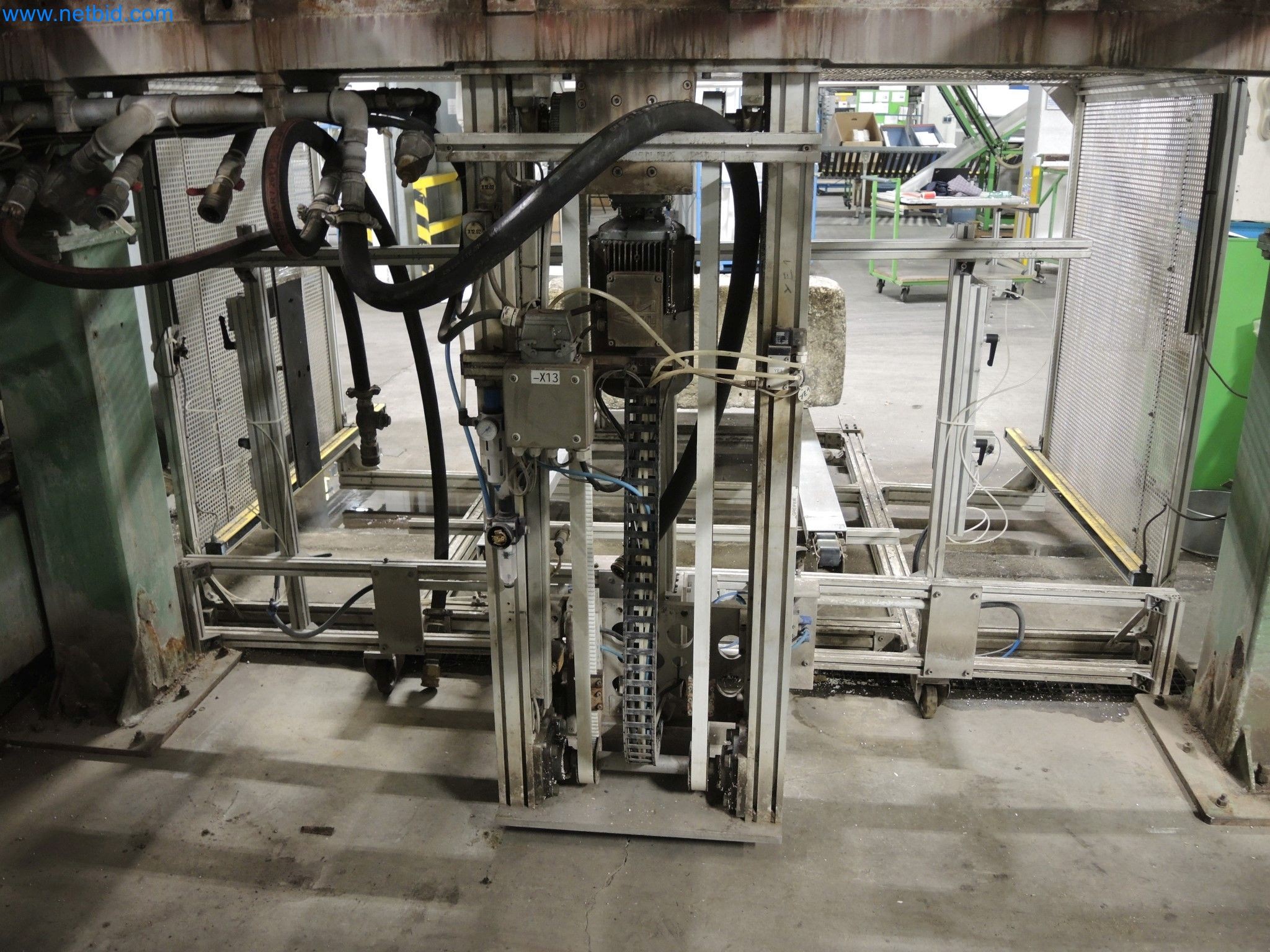 Machines for the production of insulation materials, EPS foam parts / particle foam components-5