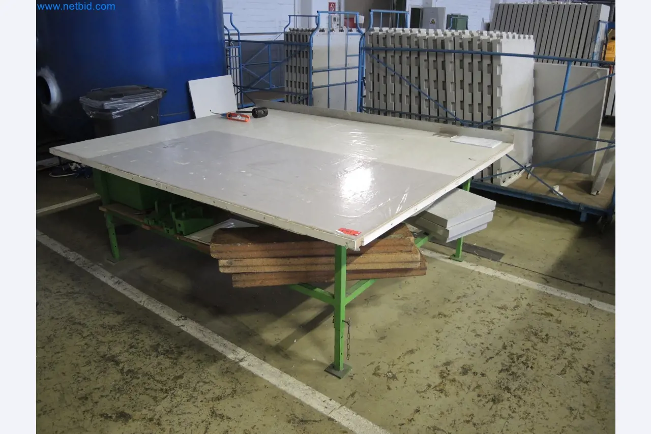 Machines for the production of insulation materials, EPS foam parts / particle foam components-1