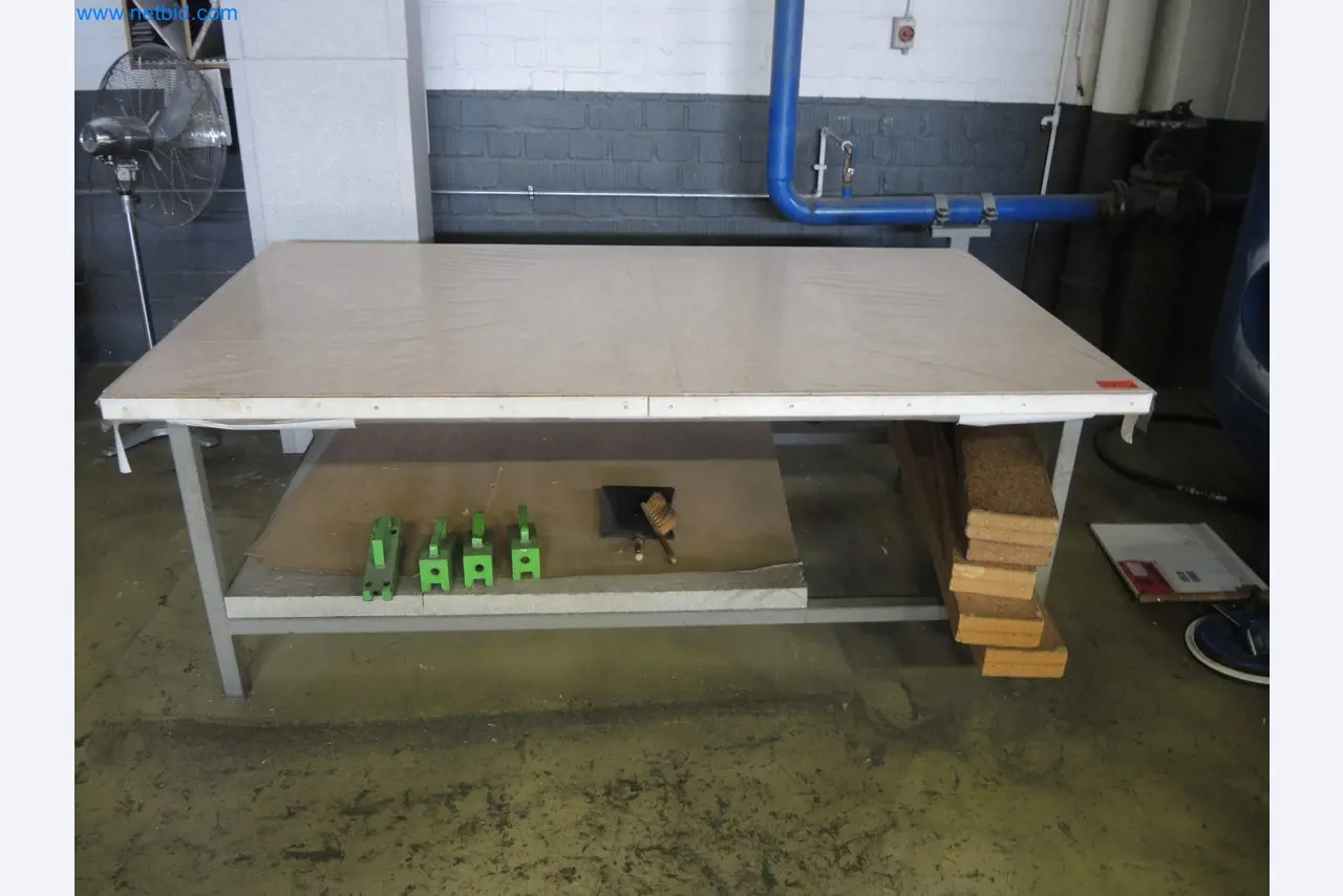 Machines for the production of insulation materials, EPS foam parts / particle foam components-3