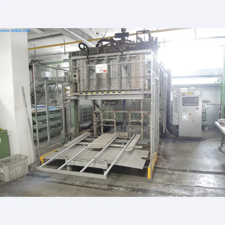 Machines for the production of insulation materials, EPS foam parts / particle foam components-1