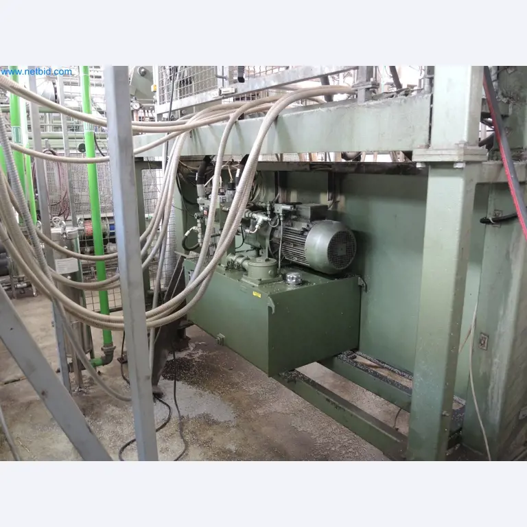 Machines for the production of insulation materials, EPS foam parts / particle foam components-5
